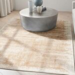 Calvin Klein vloerkleed Irradiant CK024 IRR03 ROSGD ROSE GOLD 5X7 099446129697 interior 1