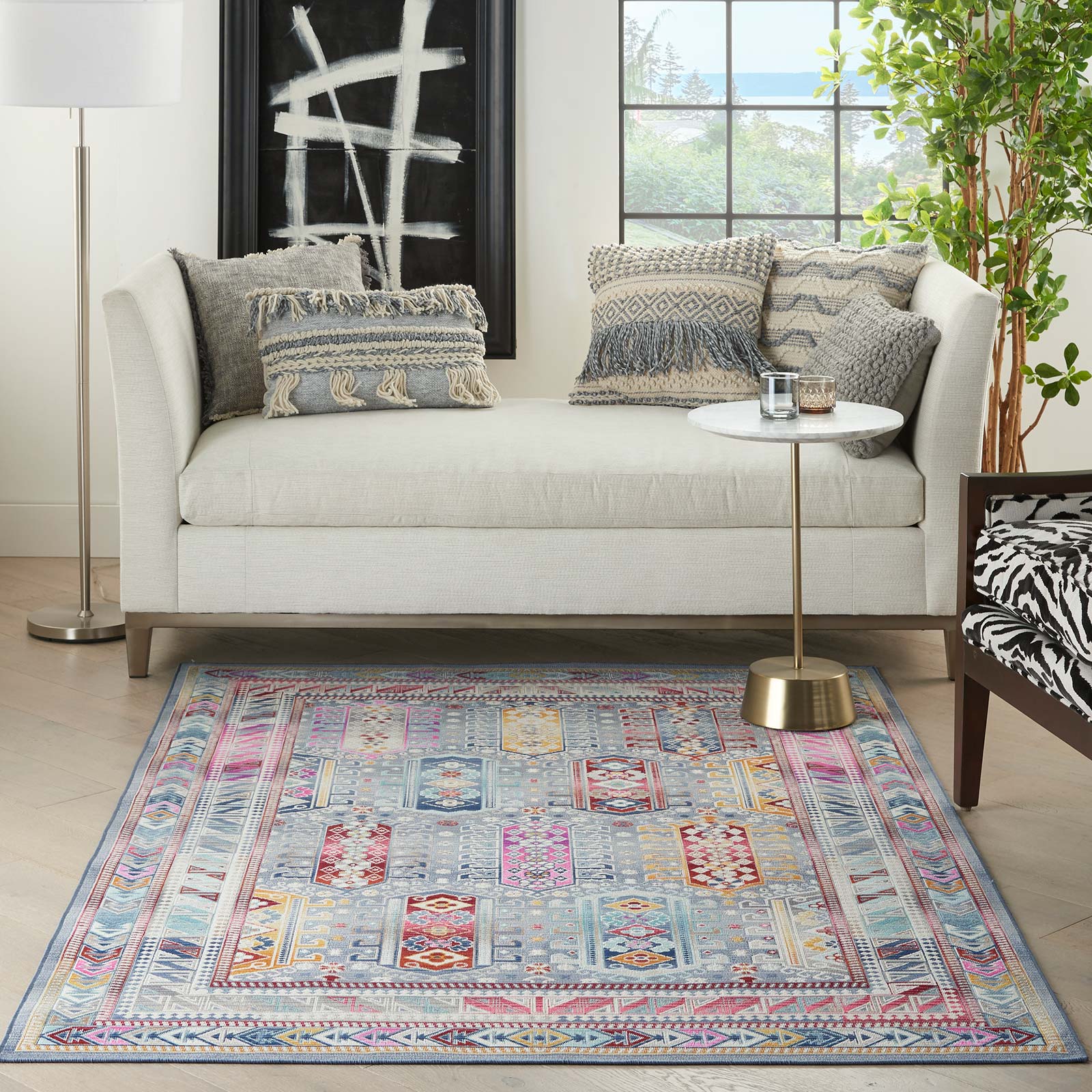 Nourison vloerkleed Vintage Kashan VKA06 GYMTC GREY MULTICOLOR 5X8 099446811967 interior 3