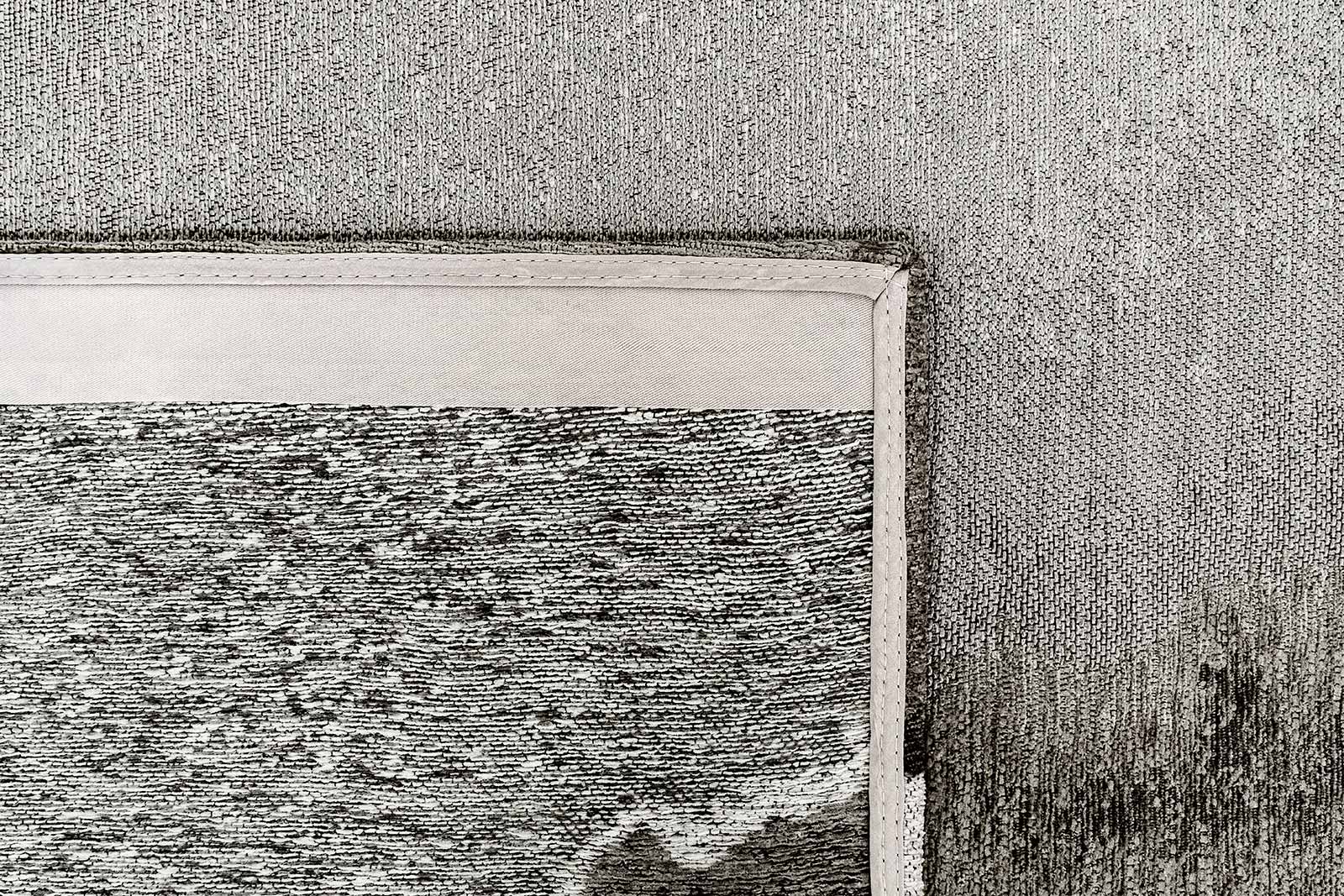 Louis De Poortere vloerkleed Meditation 2083 Lagoon Black Shadow back