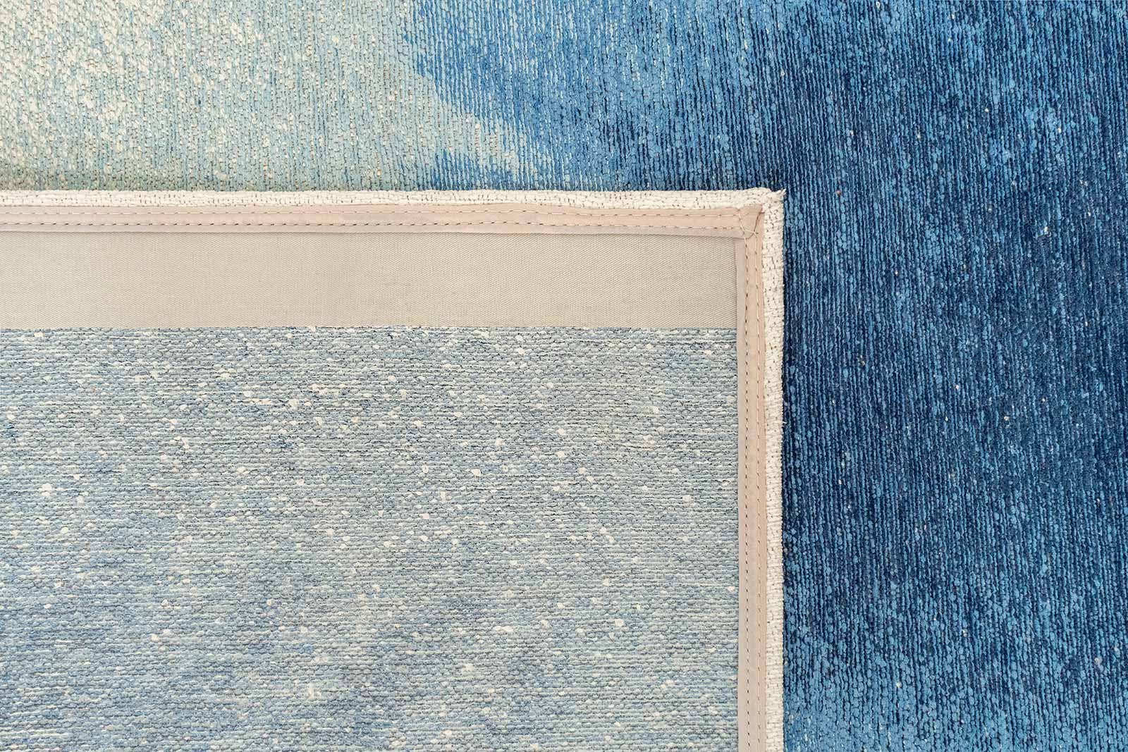 Louis De Poortere vloerkleed Meditation 2102 Drop Dream In Blue back